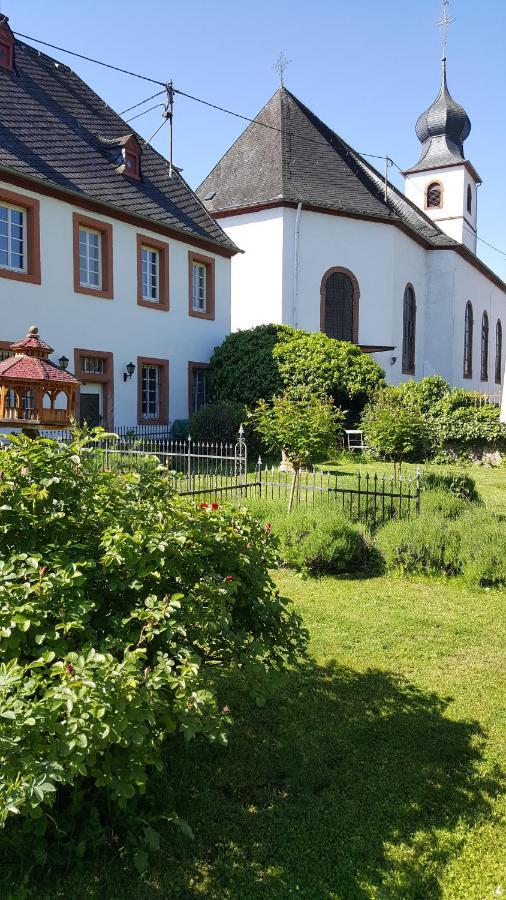 Ferienwohnung Brauneberger Juffer im Alten Pfarrhaus Exterior foto